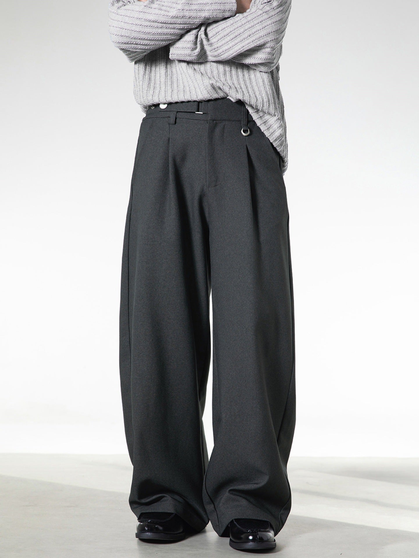 サイドベルト・ワイドタックスラックス