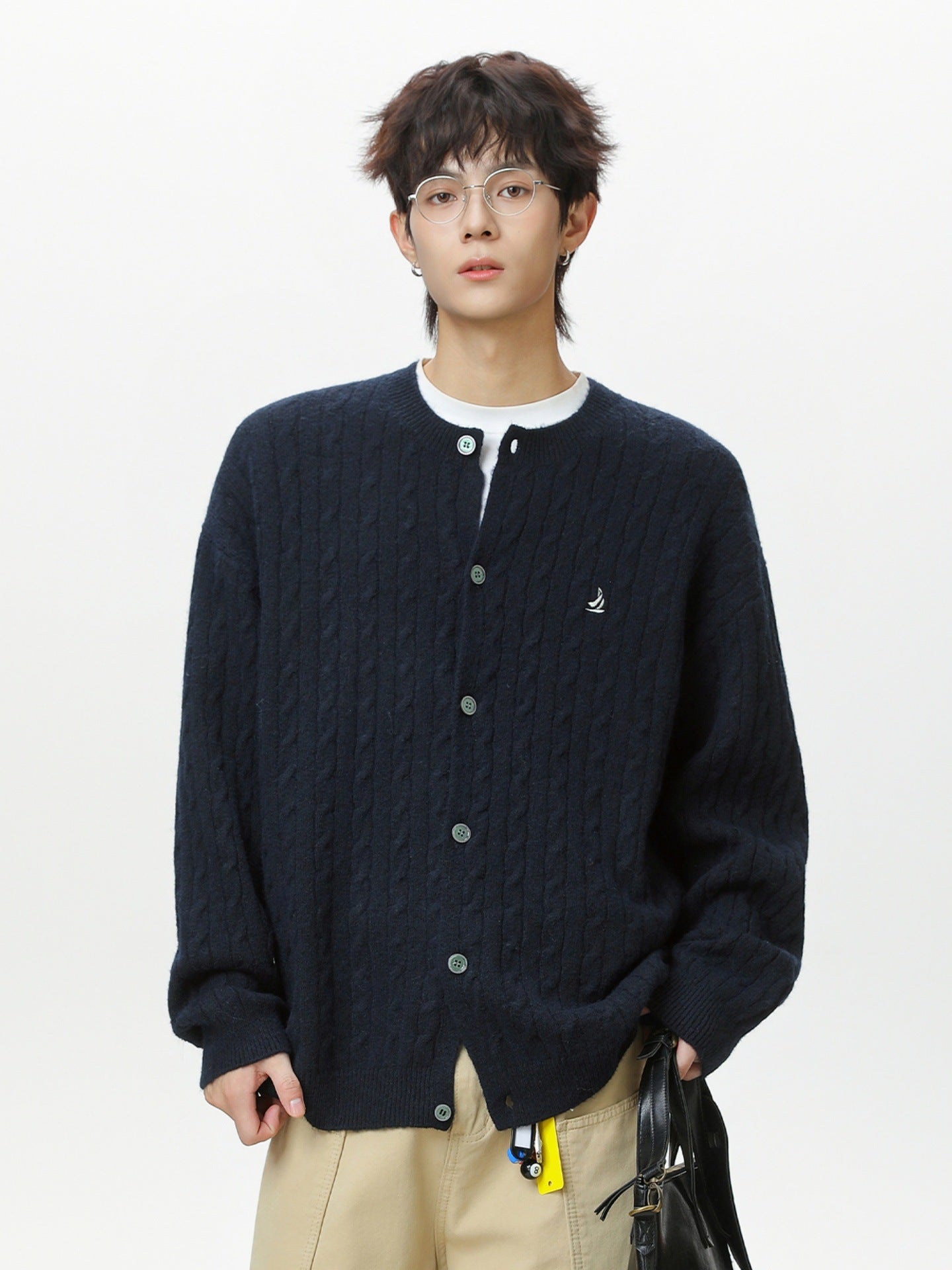 ツイストケーブルボタンカーディガン