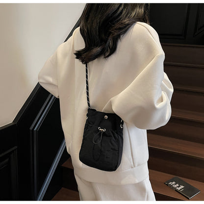 巾着カジュアルショルダーポーチ